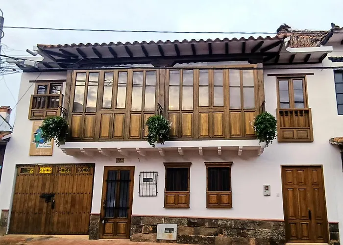 Apartahotel Los Tucanes